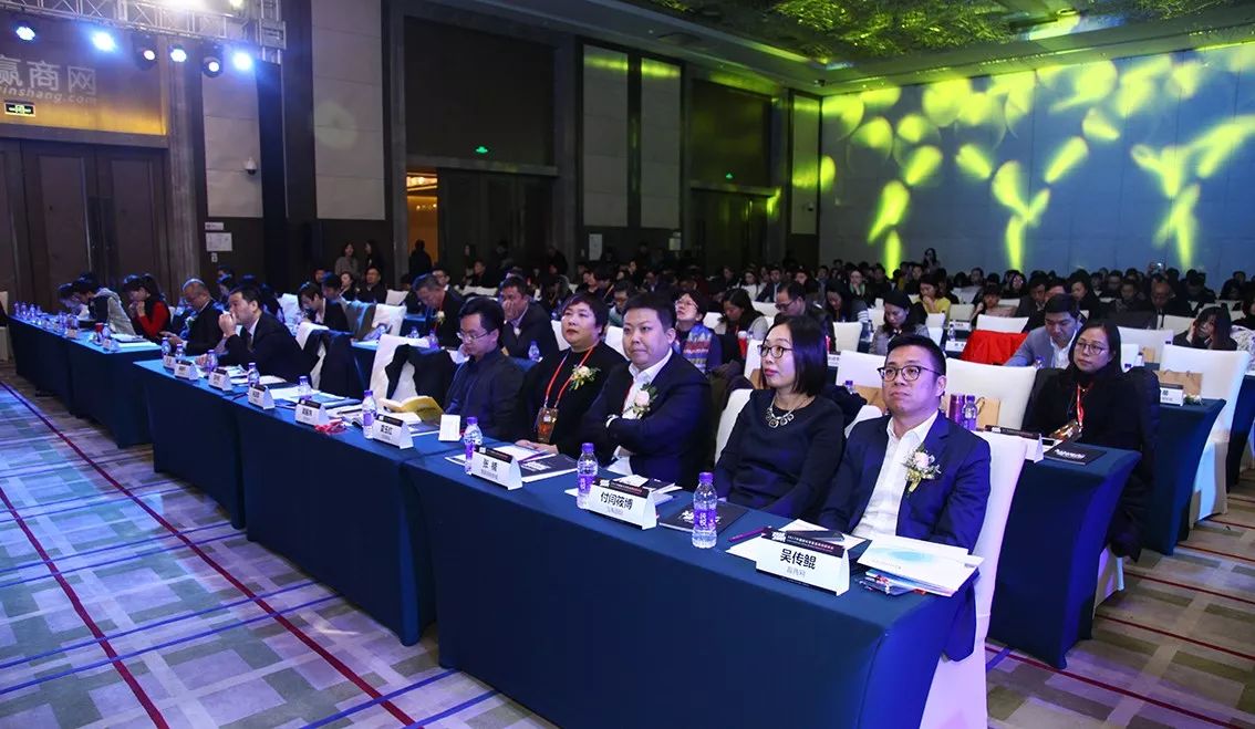 他們，與實體商業(yè)的未來同行！|餐飲界