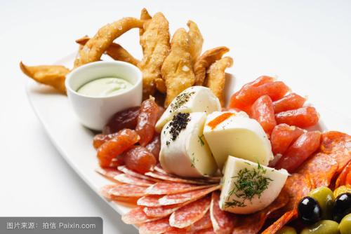 無人餐廳、外賣并購、中餐出海......那些妄圖顛覆餐飲的事件，現(xiàn)在咋樣啦？|餐飲界