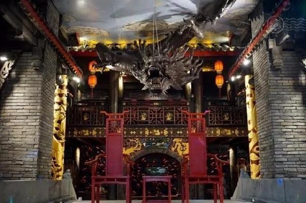 斥資千萬打造的火鍋店，到底長啥樣?