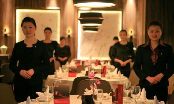 員工就活該吃回鍋油？俏江南不倒閉誰倒閉？|餐飲界