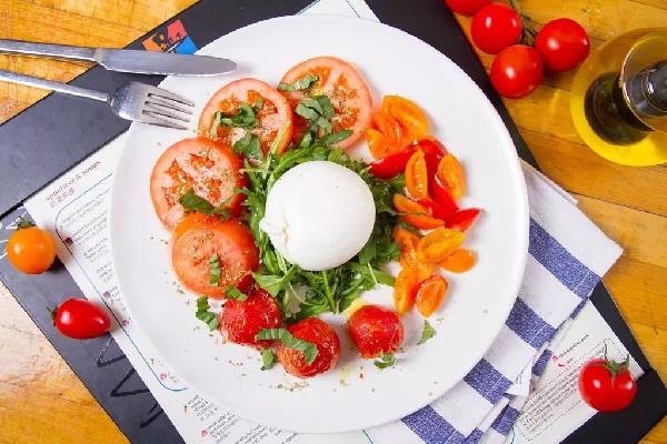 法式“黑鳳梨” or 芝士滾意面，不想選就都收了吧！