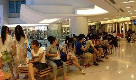 員工和顧客起沖突，如果你是店長，會怎么處理？