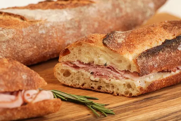 法國(guó)人很憂傷，漢堡包的銷量在他們那已經(jīng)超過法棍了