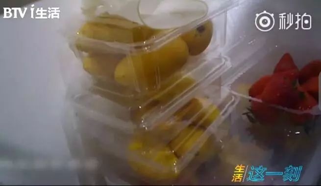 觸目驚心！記者臥底網(wǎng)紅店，你愛喝的這些飲料，連店員都覺得惡心