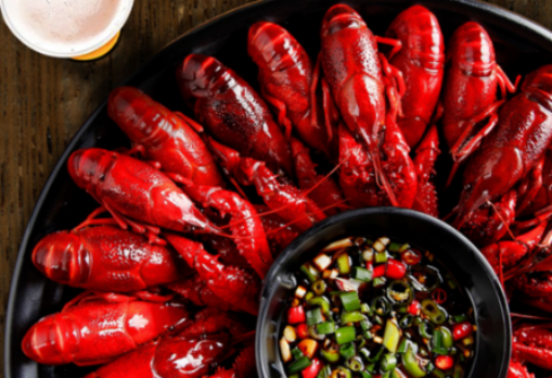 吃小龍蝦千萬不要吃蝦頭，吃雪糕千萬不能吃這個！