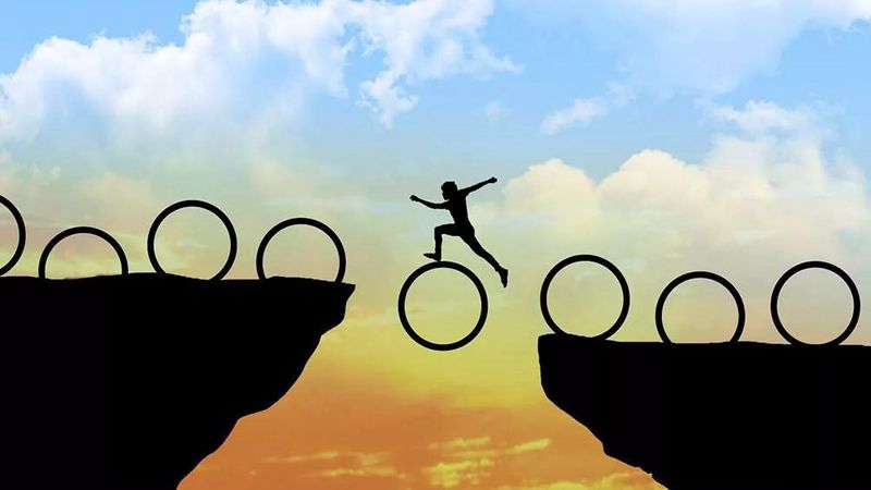 餐飲創(chuàng)業(yè)三段式：品牌被宣戰(zhàn)后，他被迫懂了一些商業(yè)反擊術