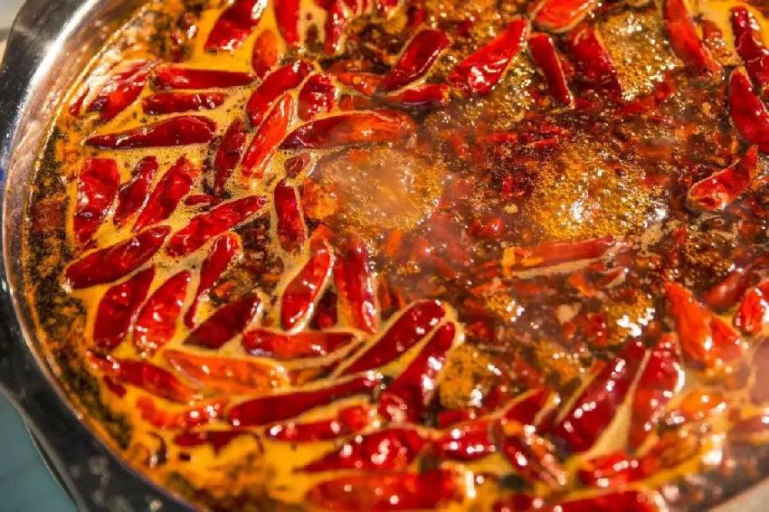 成都火鍋現(xiàn)在那么火爆，它會(huì)成為下一個(gè)“落寞”的潮汕火鍋嗎？