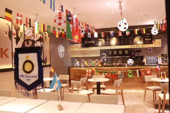 與球迷共享足球盛宴，騎士老虎茶身披戰(zhàn)袍為世界杯加油打call