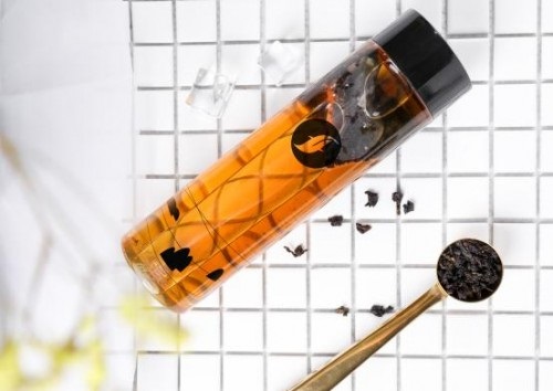 一夫茶網(wǎng)紅文藝短句被刷屏，引領(lǐng)新茶飲“文藝風”