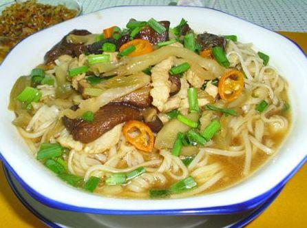 一包3塊錢的榨菜，一年賣出20億，背后的真相讓人深思！