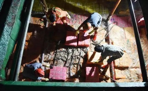 又現(xiàn)僵尸肉！廣東海警查獲300噸走私凍品 案值千萬