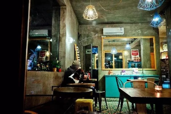 為什么你的連鎖店，敵不過(guò)隔壁的夫妻小店？