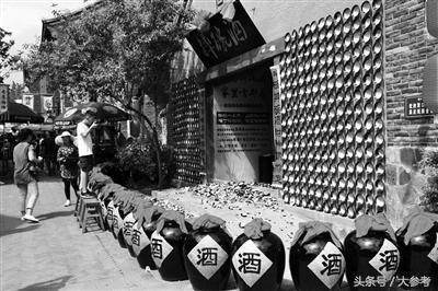 網(wǎng)紅“退燒”，山寨“摔碗酒”生意慘淡難逃“短命”魔咒|餐飲界