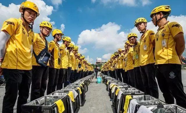 做餐飲外賣 討好送餐小哥比討好顧客更重要！