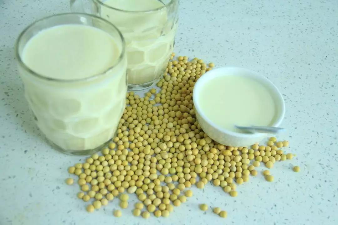 新消費(fèi)下的國(guó)民飲料“豆?jié){”：有多深的低谷，就有多大的機(jī)會(huì)|餐飲界