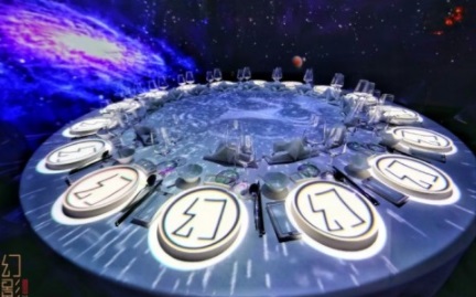 沉浸式用餐體驗(yàn)，五星級酒店餐廳搖身一變，成為黑科技餐廳