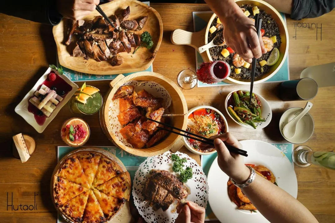 麻辣燙、炒冰在國(guó)外都火了，國(guó)際化浪潮中的中餐腰板更硬了！ | 餐見