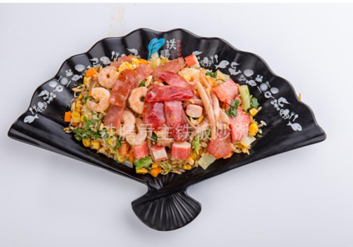 炒飯愛好者首選，鐵膳貢主海鮮炒飯，為什么這么受歡迎？