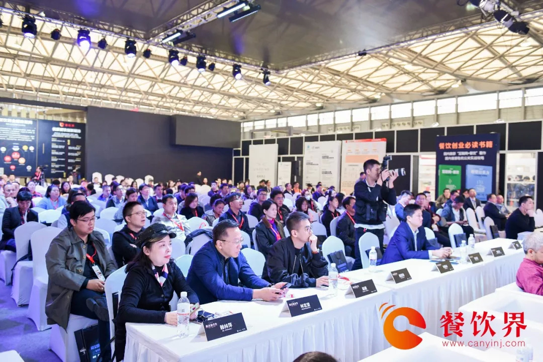 競(jìng)爭(zhēng)白熱化下，餐企如何深耕構(gòu)建核心競(jìng)爭(zhēng)力？ | 圓桌對(duì)話(huà)