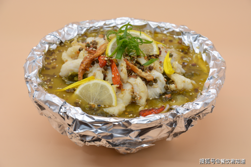 漁級(jí)棒酸菜魚美味標(biāo)簽變身，被網(wǎng)友譽(yù)為“酸菜魚一號(hào)”|餐飲界