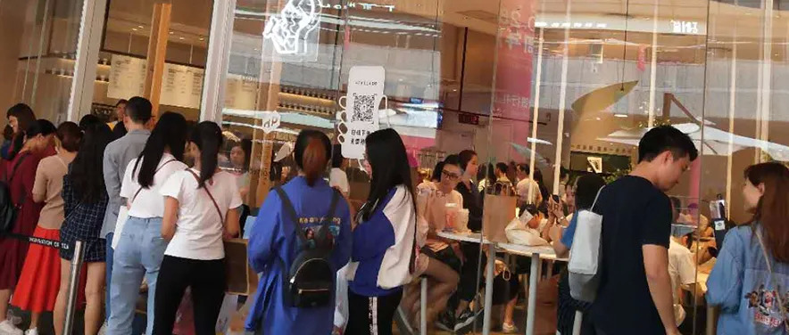 再獲融資，估值爆漲8成，熱血茶飲江湖能否再?gòu)?fù)制喜茶神話(huà)？|餐飲界