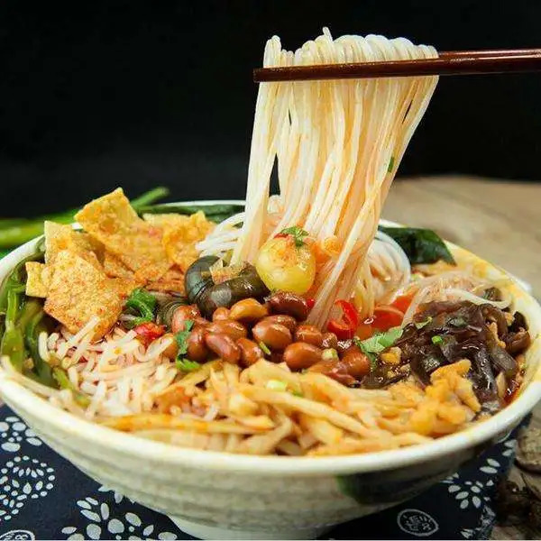 為何那么多人熱衷于螺螄粉這個(gè)品類？