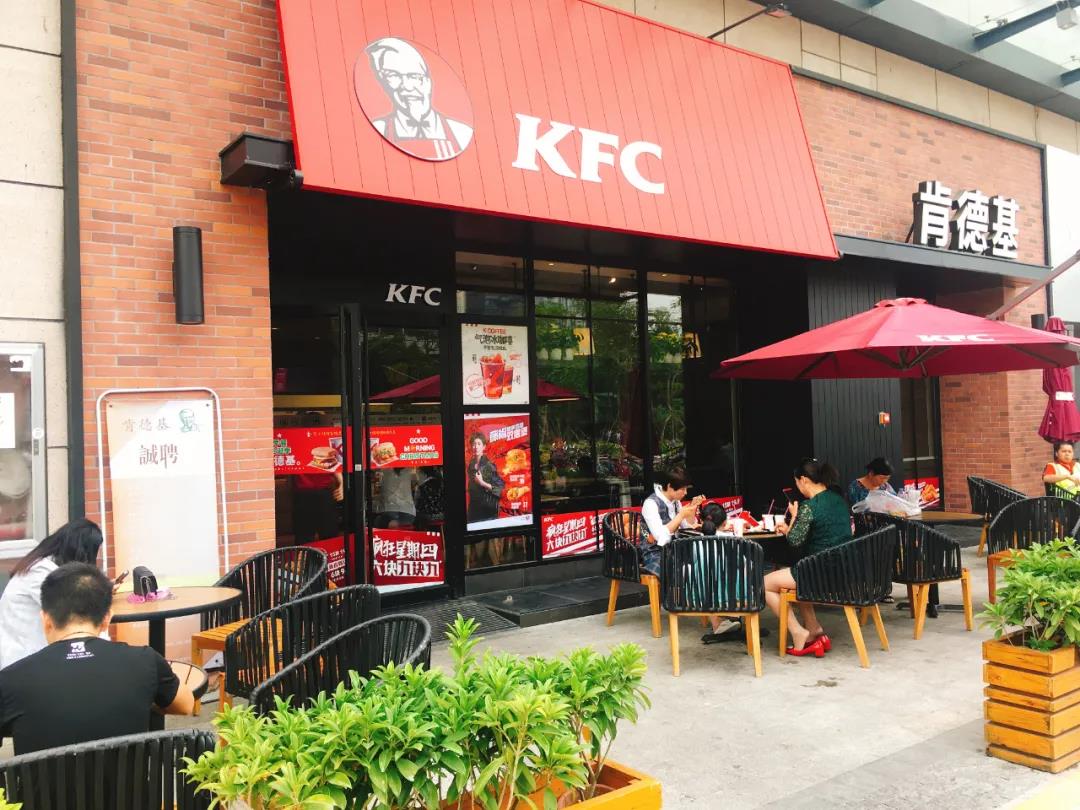 門(mén)店超10000家，“餐飲巨無(wú)霸”百勝中國(guó)回港上市，縱有肯德基也難挽頹勢(shì)？
