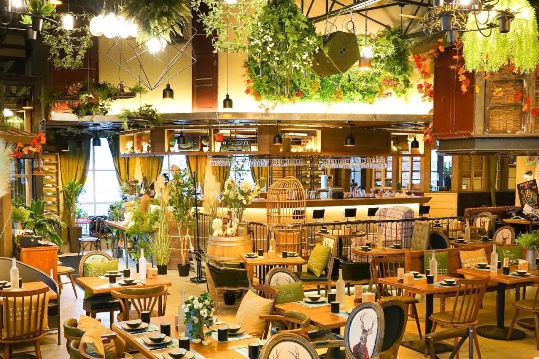 胡桃里上線加拿大，是“中國版Hard Rock Cafe”還是“新版音樂餐吧” | 餐見|餐飲界