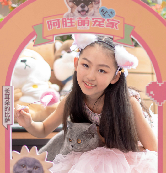 又雙叕跨界“出圈”，必勝客這次玩了什么新花樣！