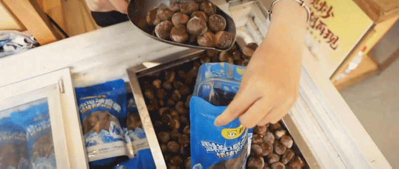  「好生意 看這里」什么是街邊炒貨店掘金千億市場的底氣？|餐飲界