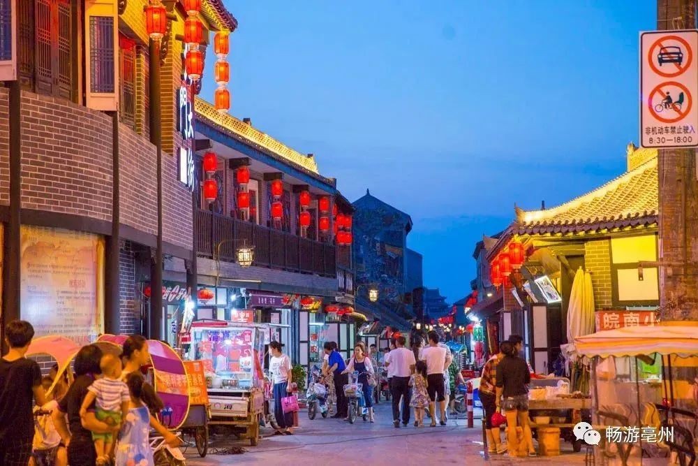 曾經(jīng)“不入流”的市集餐飲，為何越來(lái)越火？