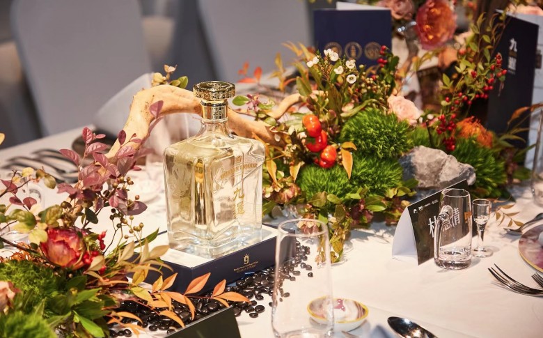 中秋節(jié)喝什么酒？送禮送什么酒？不貴又高檔的醬香酒推薦！|餐飲界