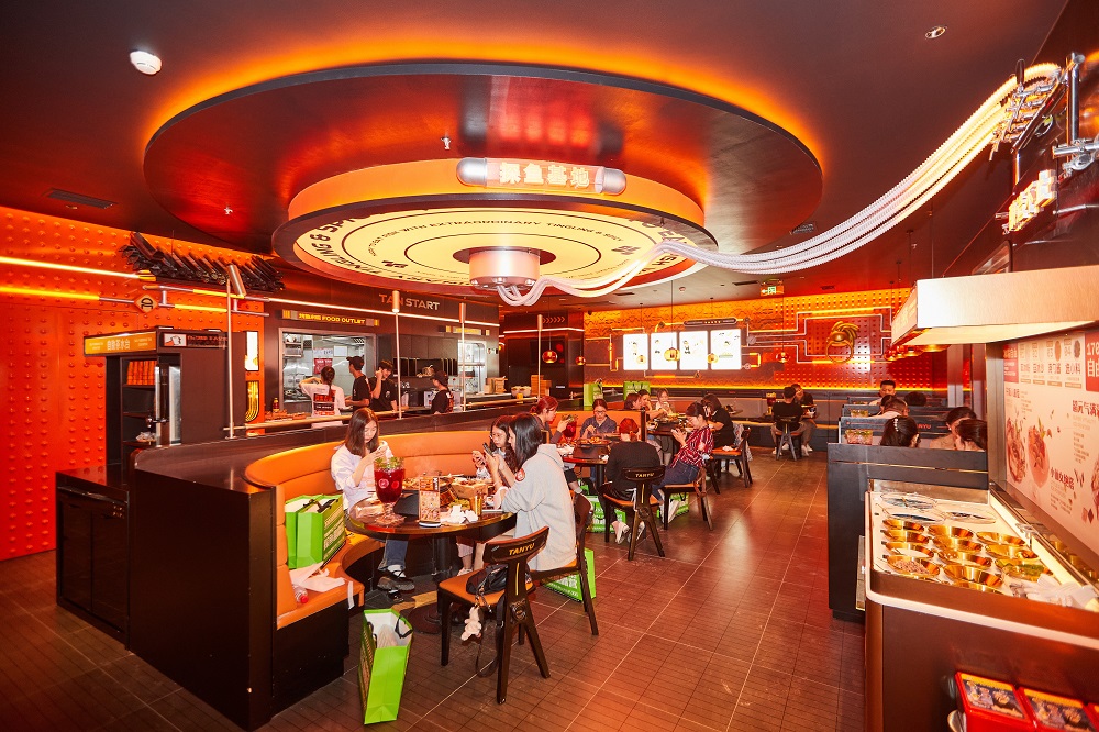 探魚加碼區(qū)域化營(yíng)銷：新店融合北京文化元素，特色烤魚正式上新