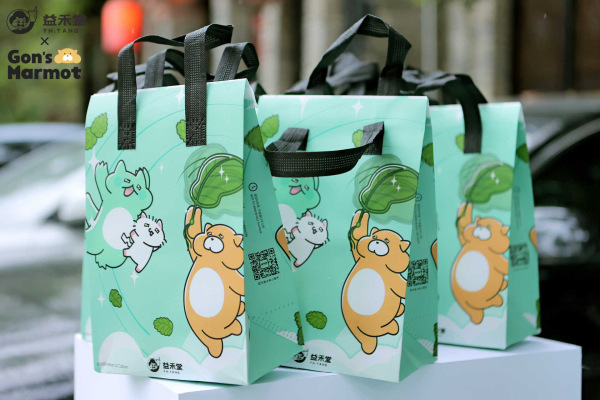 益禾堂請(qǐng)吃席出圈，密子君、全炫丸……吃辣星人都來(lái)了！