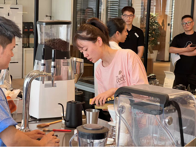 Coffee for Coffee People,做專屬咖啡人的咖啡品牌,皮爺?shù)牡讱鈦碜杂谒麄?