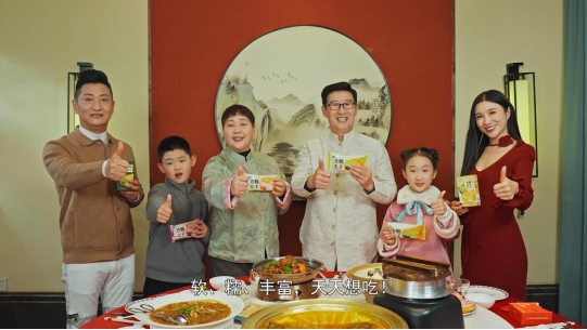 春節(jié)爆火出圈！天冰這波操作太驚艷