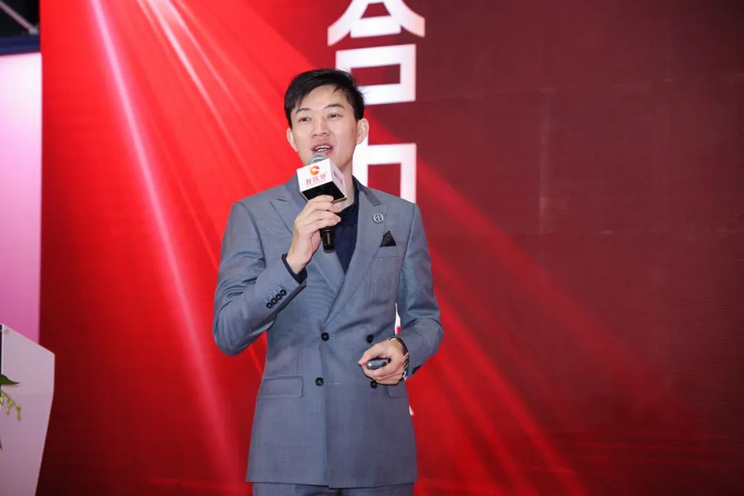 從30㎡粥鋪到1400+連鎖門店，曼玲粥如何用“一碗粥”破解內(nèi)卷密碼？