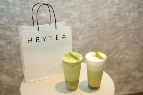 「三倍厚抹」上新一周年，喜茶千目抹茶系列持續(xù)人氣熱銷