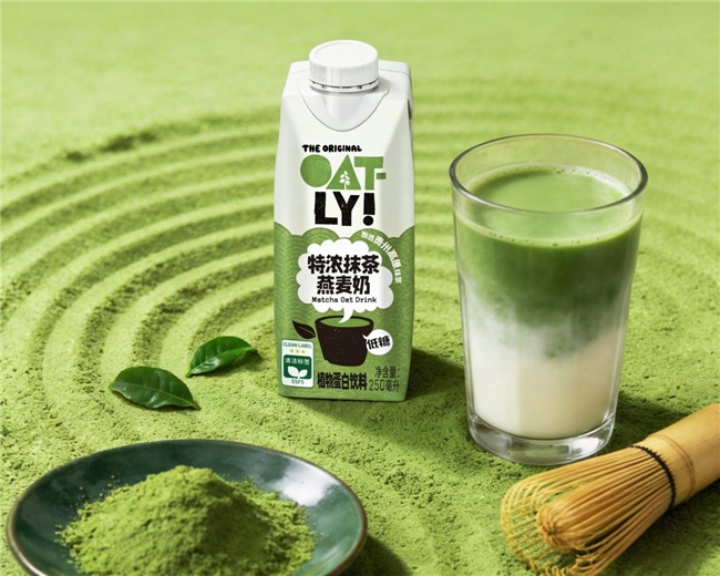 抹茶風(fēng)潮持續(xù)升溫，OATLY上新特濃抹茶燕麥奶